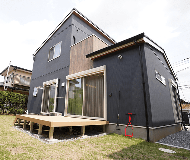 リビング裏のワークスペースの写真