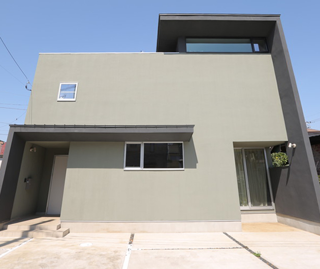 窓！窓！窓！＝明るいリビングの写真